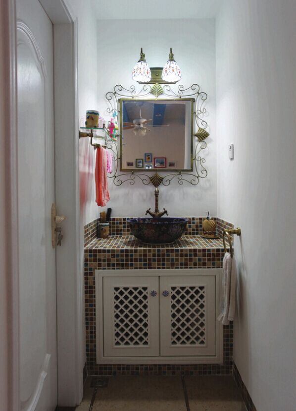 家裝效果圖－地中海風(fēng)格洗手池裝修設(shè)計(jì)圖片.jpg