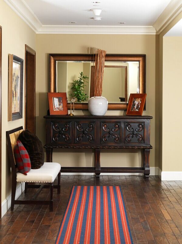 具有古典氣質(zhì)的玄關(guān)設(shè)計(jì)效果圖?.jpg